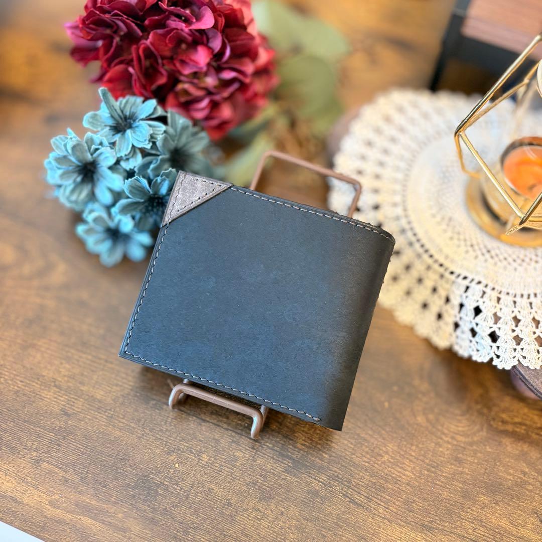 二つ折り財布　レザークラフト　ハンドメイド　本革　ブラック　ブルー