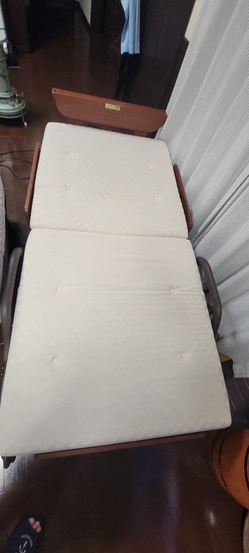 電動リクライニング介護ベッド　シングル