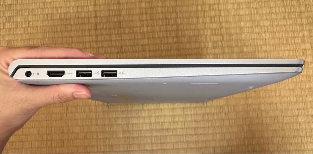 Dell Inspiron 3511.Core i3-1115G4.メモリ8gb