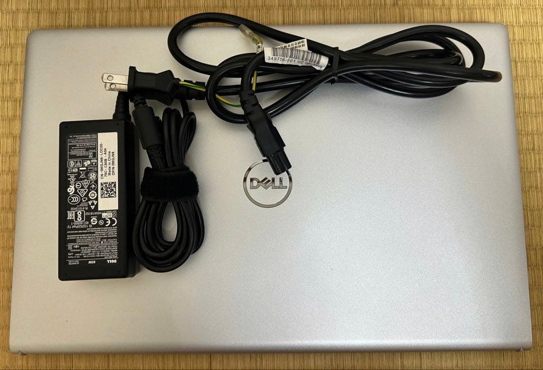 Dell Inspiron 3511.Core i3-1115G4.メモリ8gb