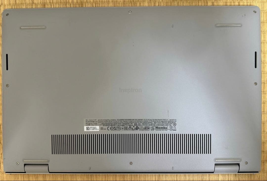 Dell Inspiron 3511.Core i3-1115G4.メモリ8gb