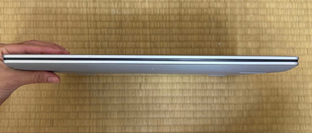 Dell Inspiron 3511.Core i3-1115G4.メモリ8gb