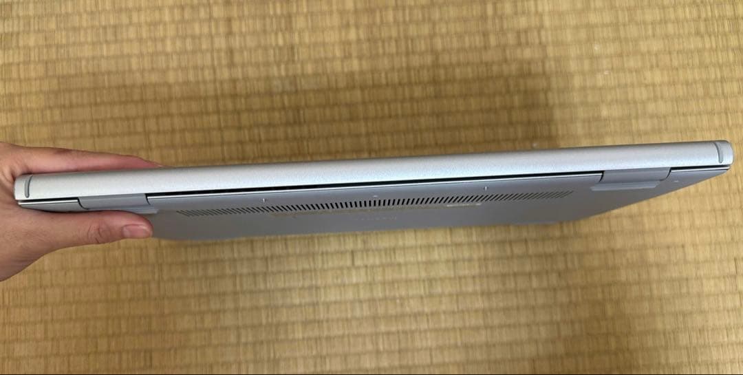 Dell Inspiron 3511.Core i3-1115G4.メモリ8gb