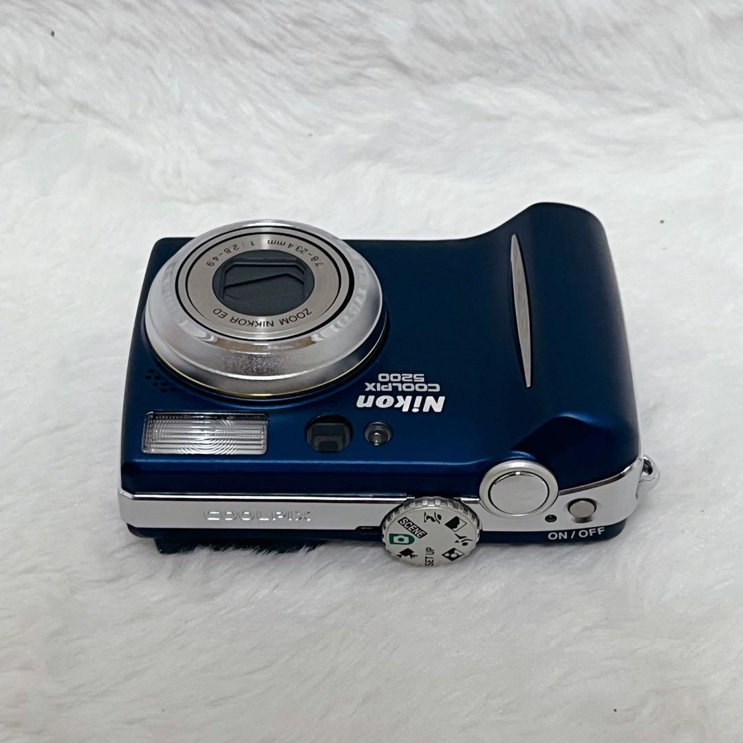 【極美品】Nikon Coolpix 5200ニコン オールドコンデジ