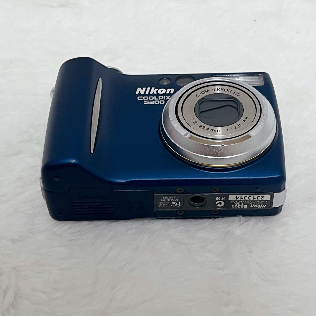 【極美品】Nikon Coolpix 5200ニコン オールドコンデジ