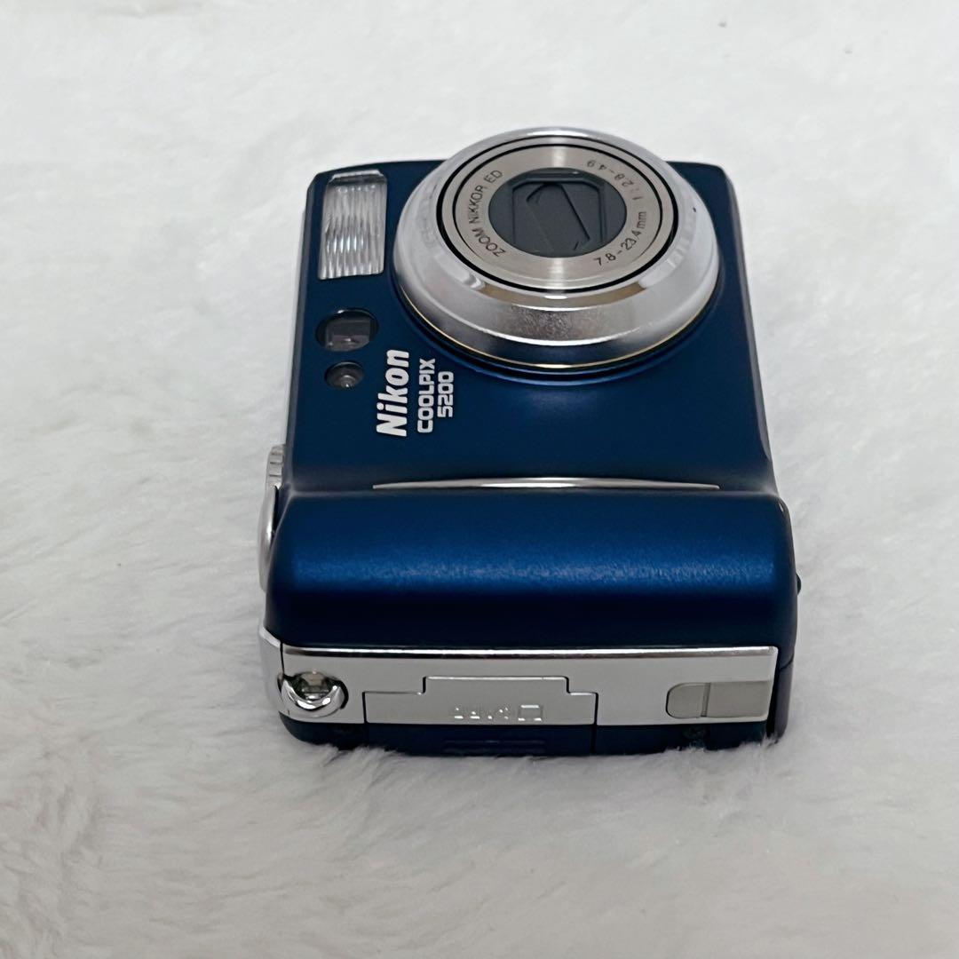 【極美品】Nikon Coolpix 5200ニコン オールドコンデジ