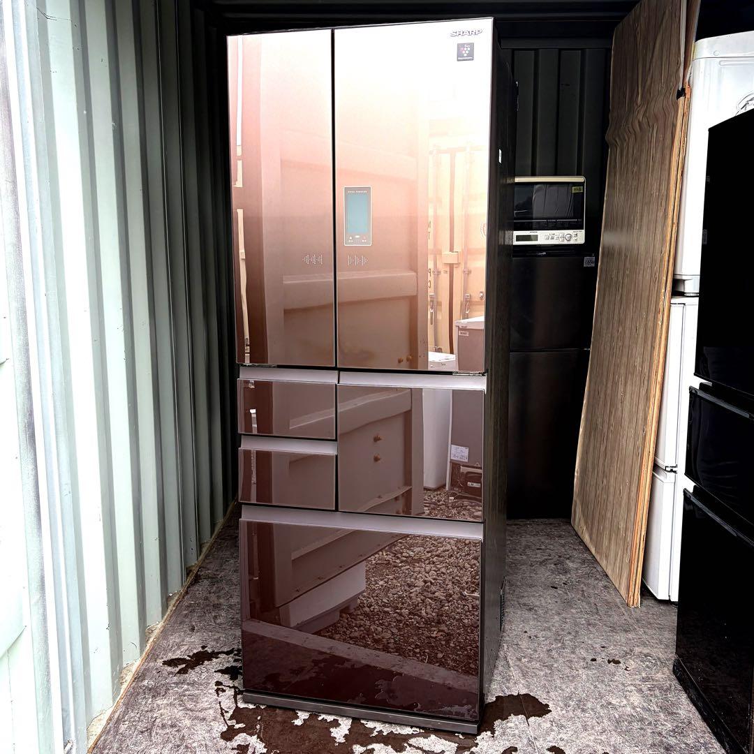 運搬取付無料！ブラウン純正SHARP大容量冷凍室洗練された冷蔵庫！完動超美品！