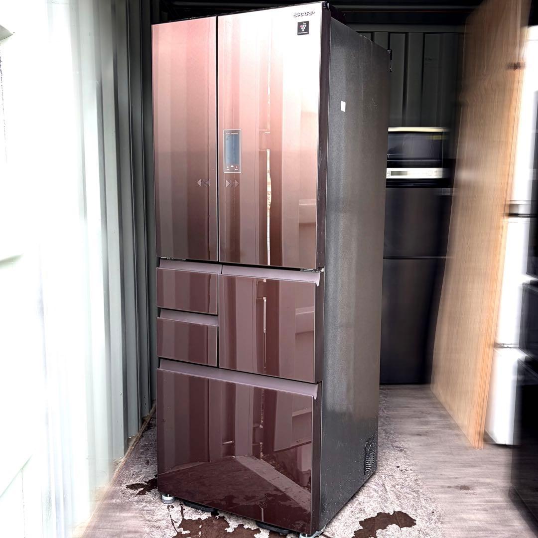 運搬取付無料！ブラウン純正SHARP大容量冷凍室洗練された冷蔵庫！完動超美品！