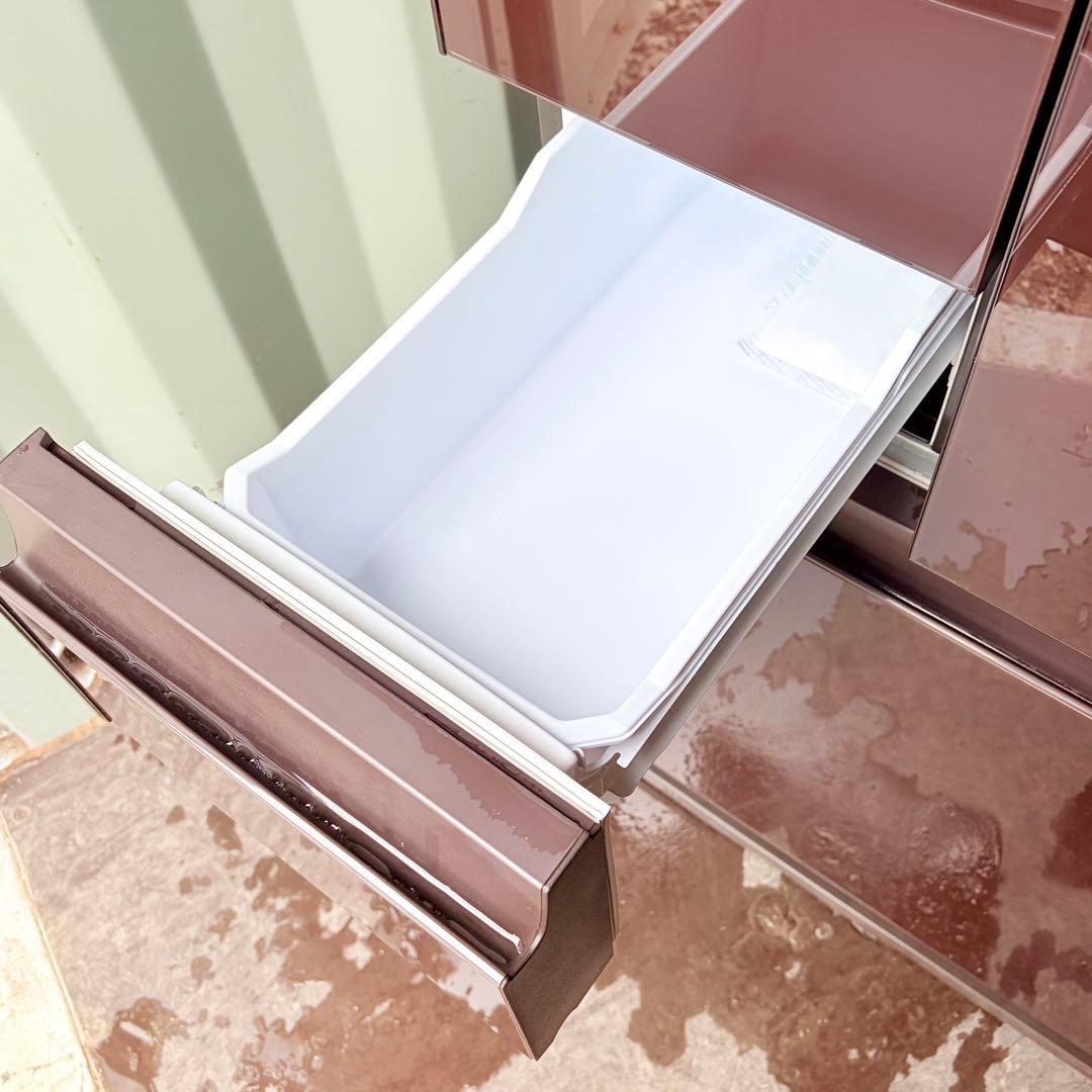 運搬取付無料！ブラウン純正SHARP大容量冷凍室洗練された冷蔵庫！完動超美品！