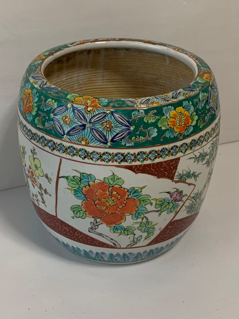 手炙り・火鉢　古伊万里・伊万里　十錦手　メダカ鉢　①