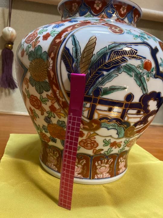 近々アカウント削除/お迎えして下さい♪有田？伊万里？染錦金襴手の大きめの壺