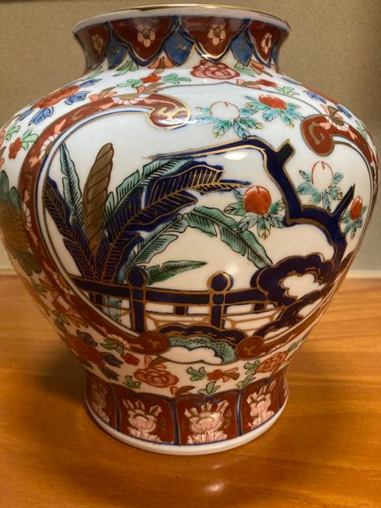 近々アカウント削除/お迎えして下さい♪有田？伊万里？染錦金襴手の大きめの壺