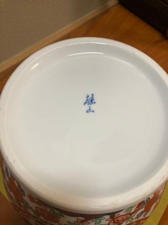 近々アカウント削除/お迎えして下さい♪有田？伊万里？染錦金襴手の大きめの壺