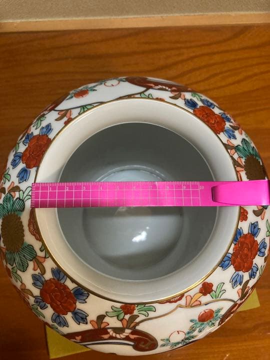 近々アカウント削除/お迎えして下さい♪有田？伊万里？染錦金襴手の大きめの壺