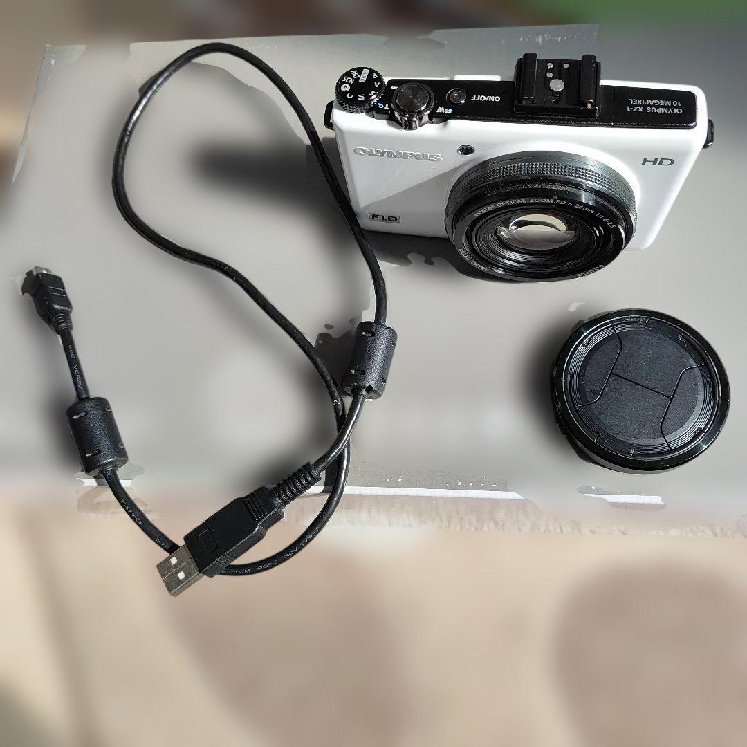 OLYMPUS デジタルカメラ XZ-1 ホワイト