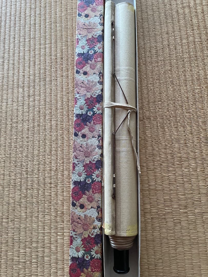 牡丹と桜の手描き掛軸