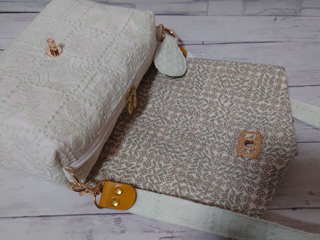 3点セット forest tile white ミナペルホネン　クラッチバッグ