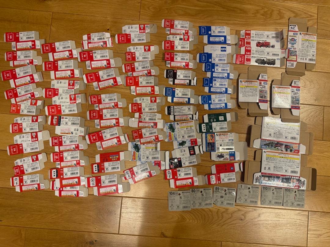 正規品 tomica トミカ 空箱 バーコード 65枚　まとめ売り