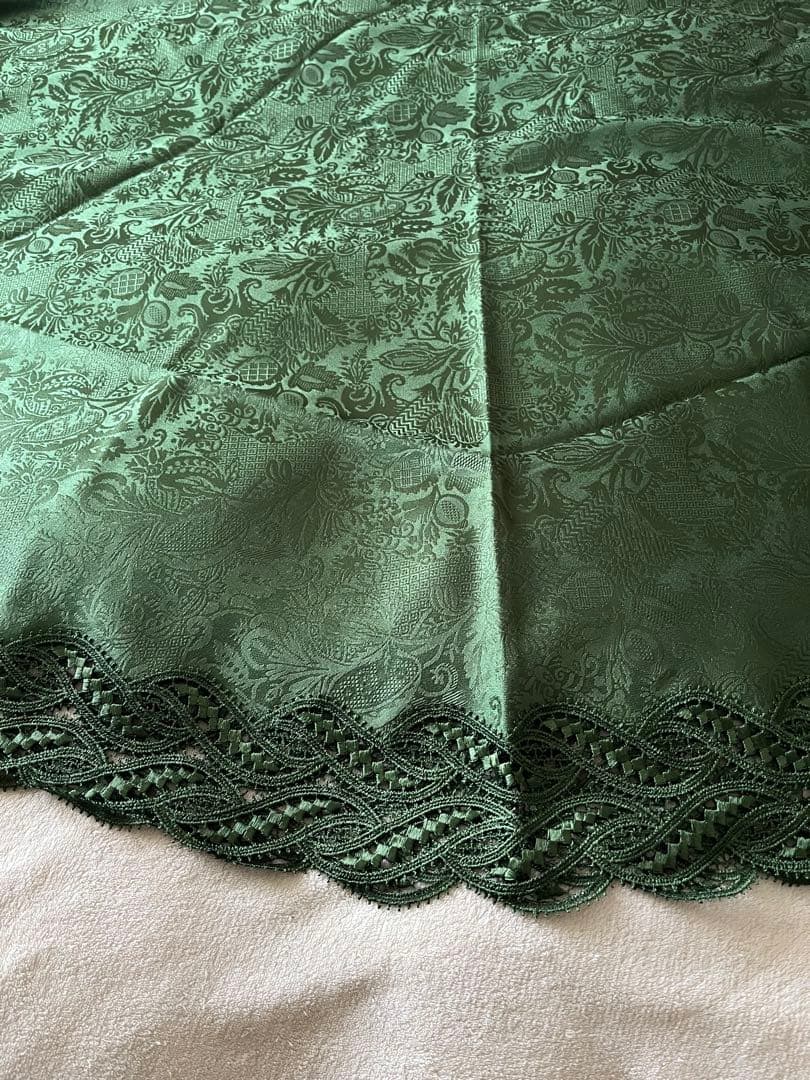 イタリア購入　グリーン テーブルクロスとランチョンマット セット