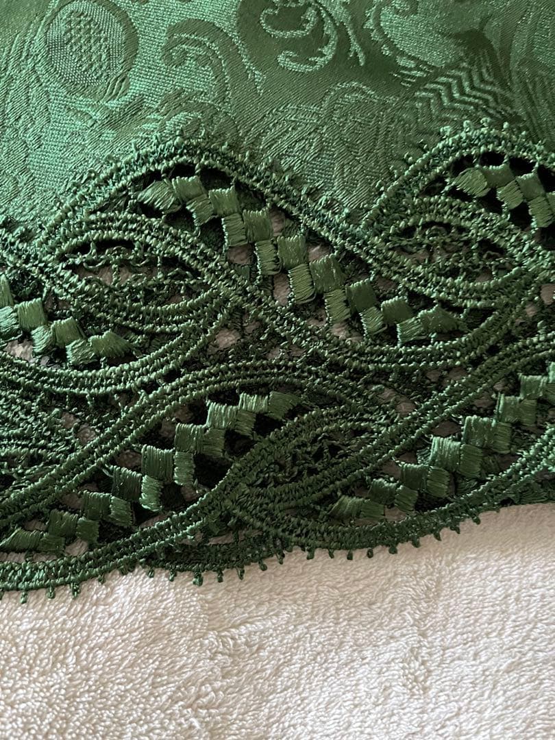 イタリア購入　グリーン テーブルクロスとランチョンマット セット