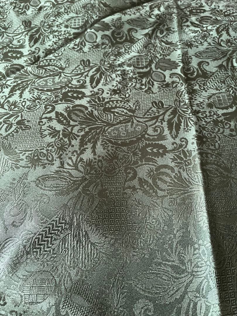 イタリア購入　グリーン テーブルクロスとランチョンマット セット