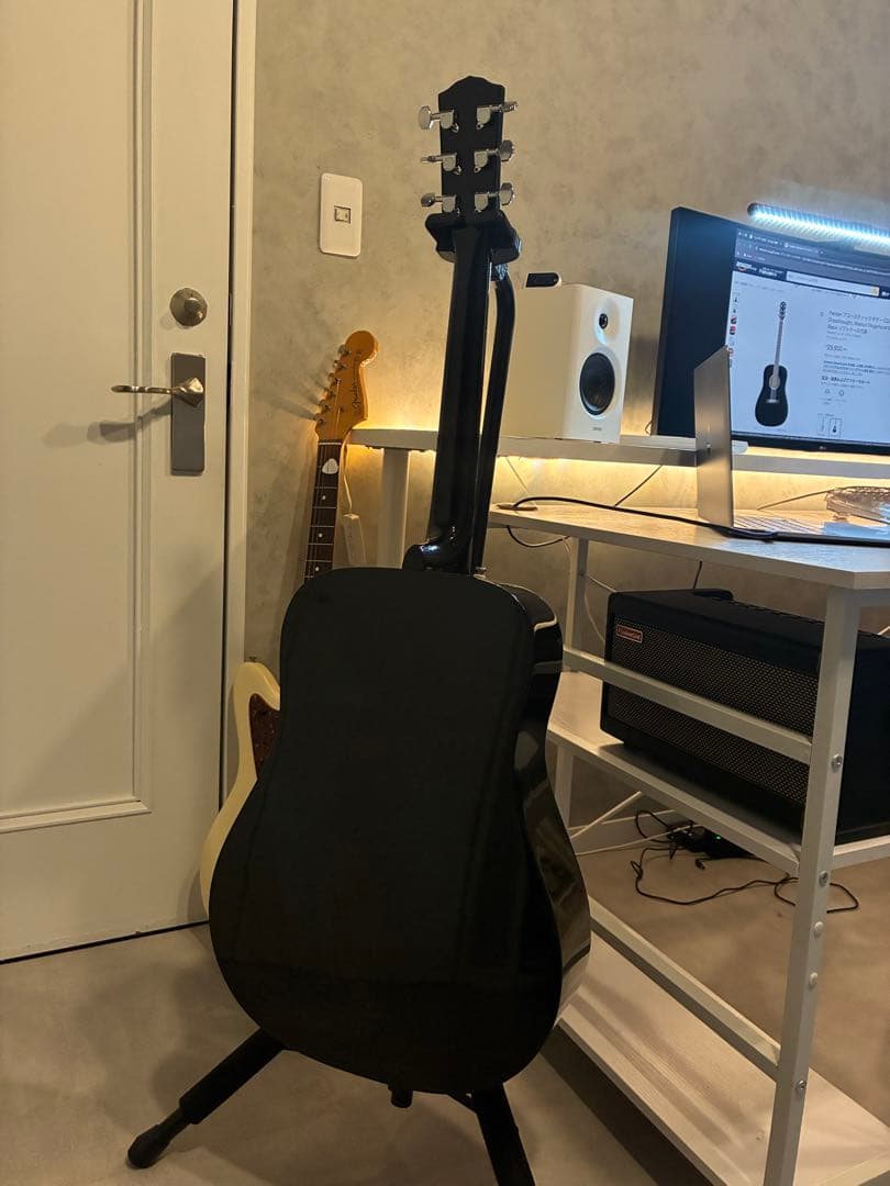 フェンダー　ブラック アコースティックギター ハードケース付き