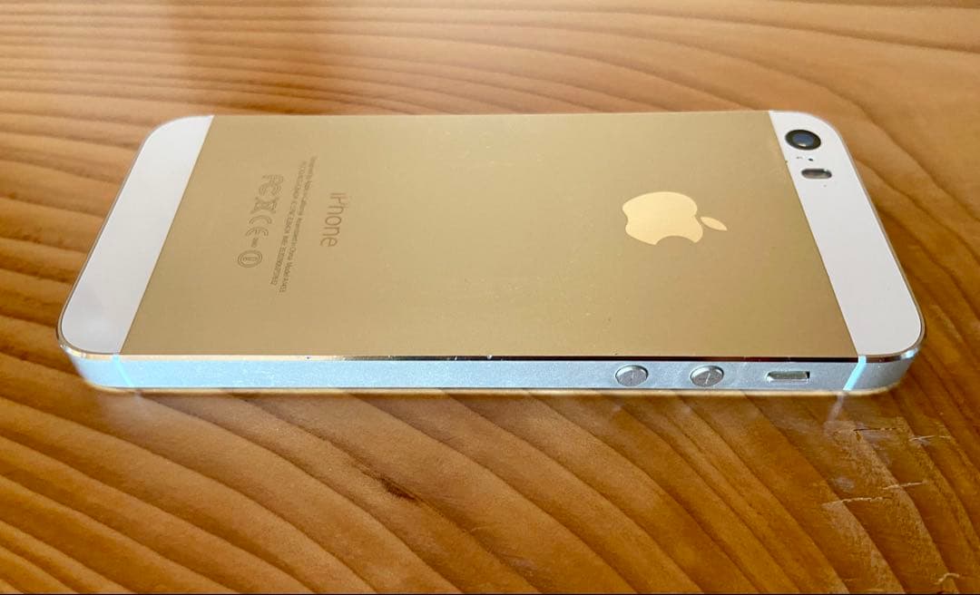 iPhone5s 本体 ゴールド 64GB ソフトバンク SIMロックあり