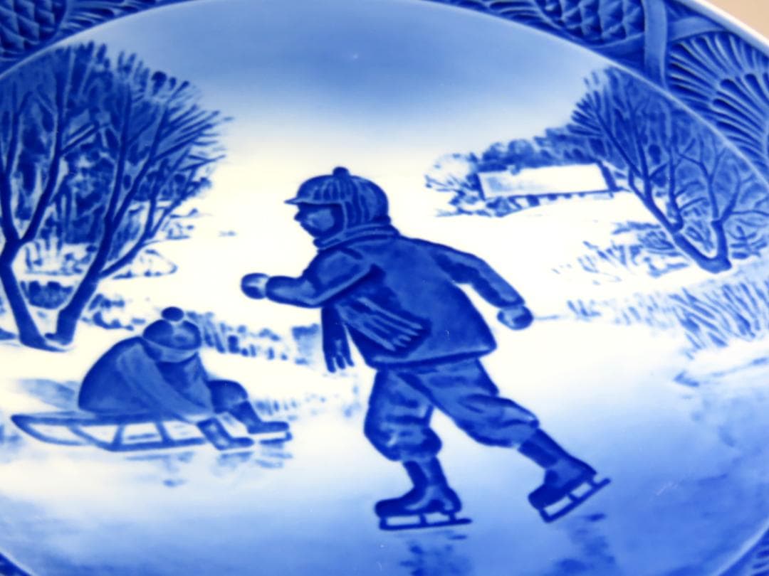 【ロイヤルコペンハーゲン】　１９６５年・イヤープレート　小さなスケーター