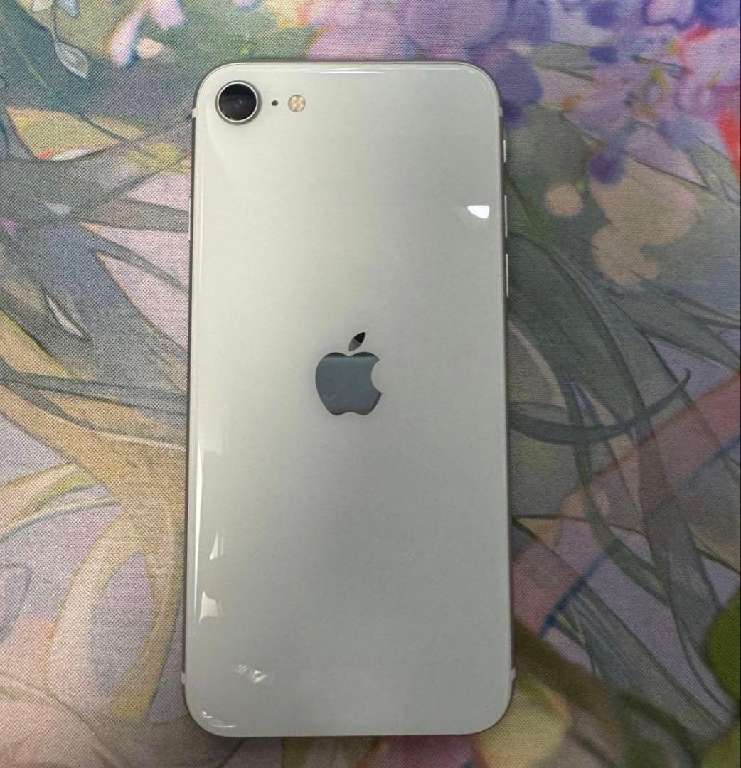 も*っ様 Apple iPhone SE (第2世代) 128GB ホワイト