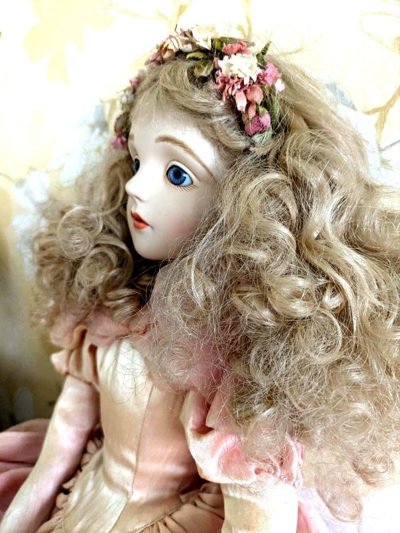 若月まり子　ビスクドール　眠り姫？　美しい人形