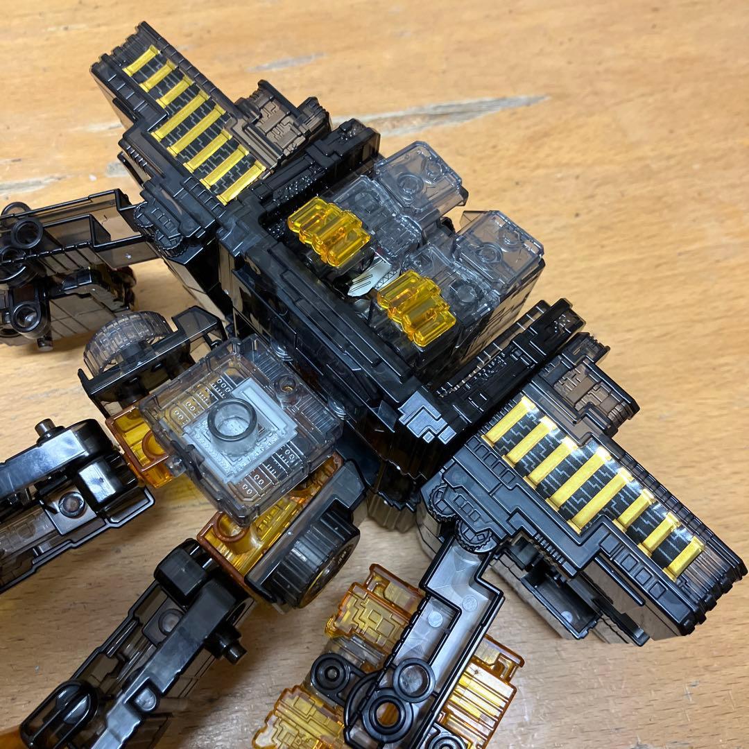 ミニプラ　動物戦隊　ジュウオウジャー　クリア　ワイルドトウサイドデカキング　食玩