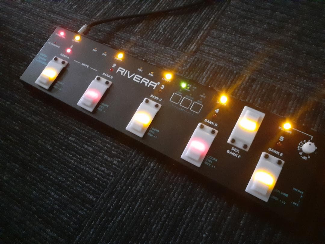 MIDI対応プログラムスイッチャー A RM-1 動作良好 説明書付属