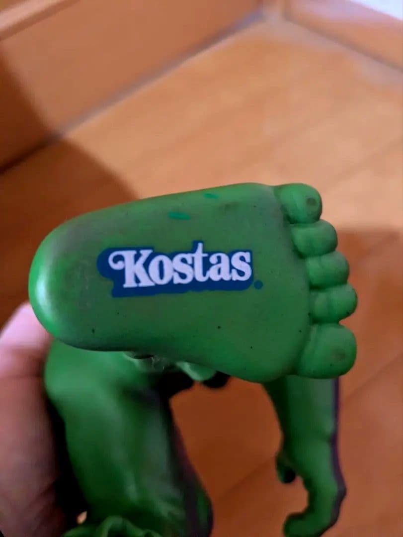 KOSTAS HULK ハルク MARVEL フィギュア Kaws