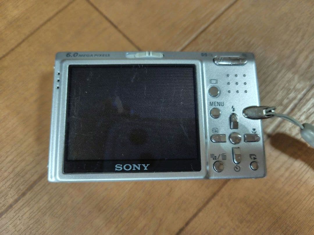 【値下げ】★ジャンク品★SONY Cyber-shot DSC-T9 デジカメ