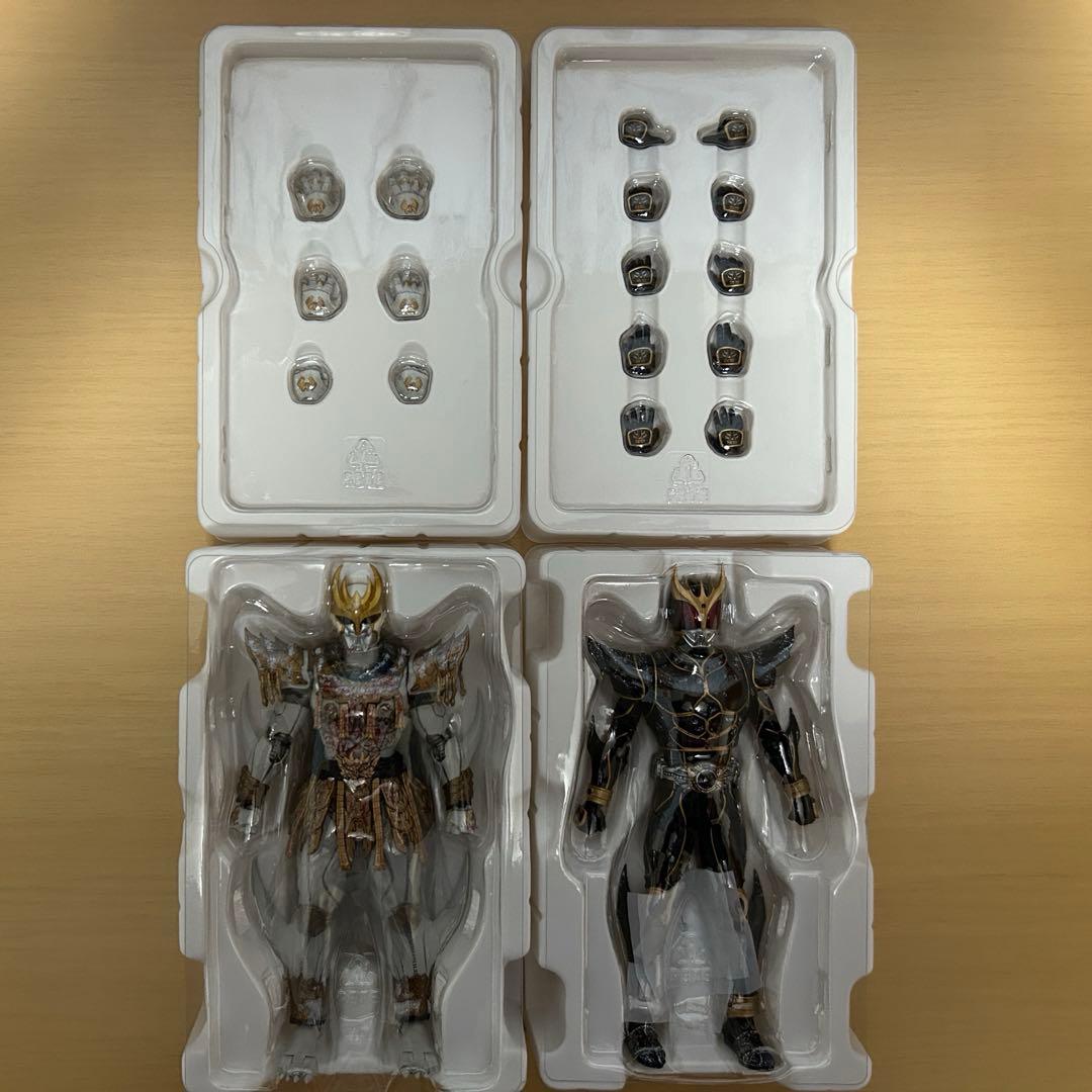 S.H.Figuarts（真骨彫製法）仮面ライダークウガ 九郎ヶ岳の死闘セット