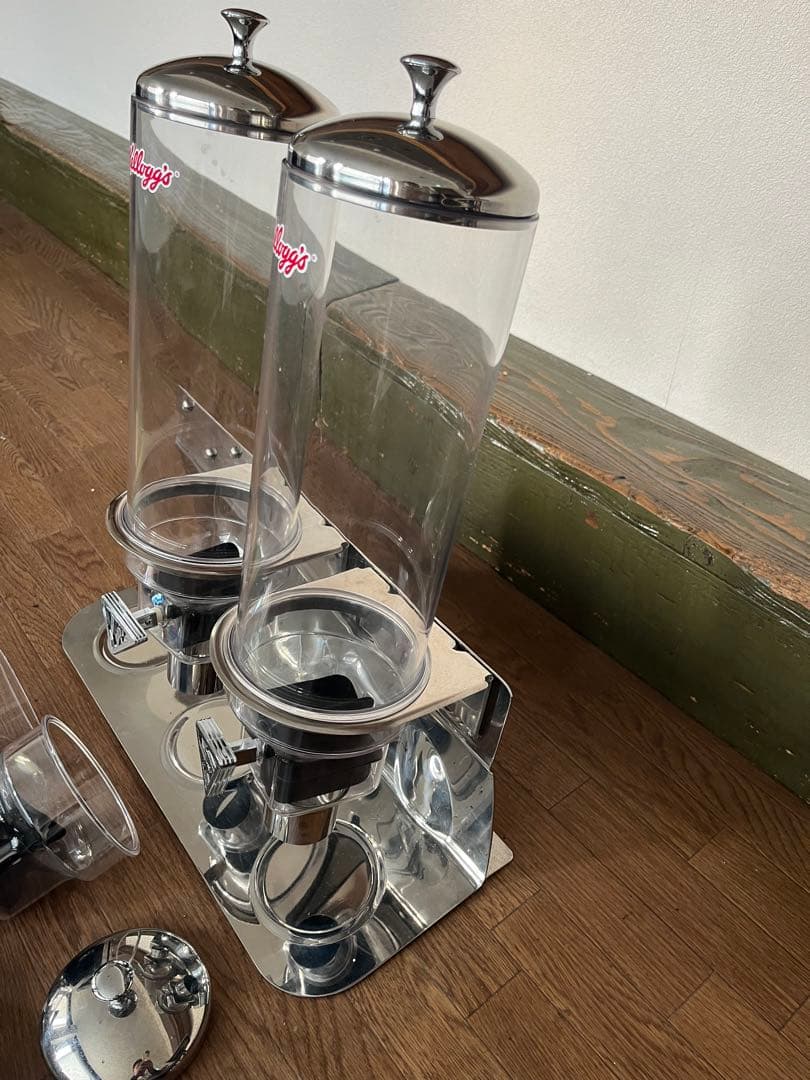 ケロッグシリアルディスペンサー送料込み