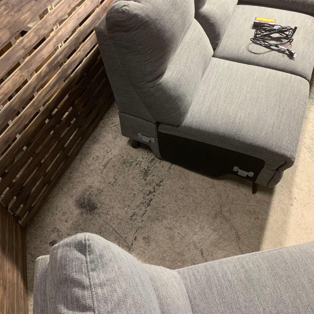 K695 【シンシン】ニトリ NITORI 電動カウチソファ