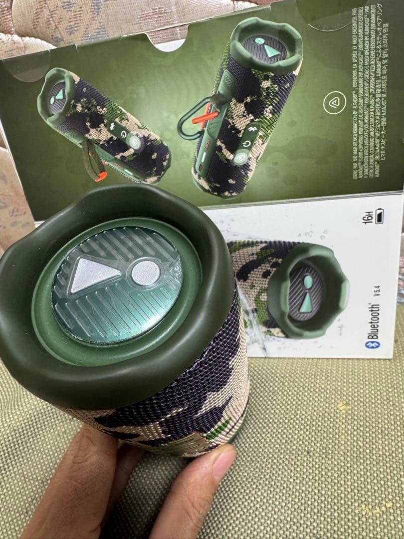 JBL FLIP7 迷彩 Bluetoothスピーカー