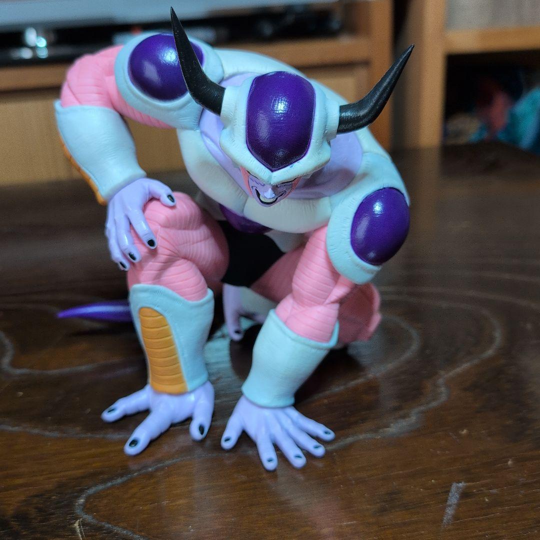 一番くじ ドラゴンボール　 フリーザ フィギュア 15cm PVC製