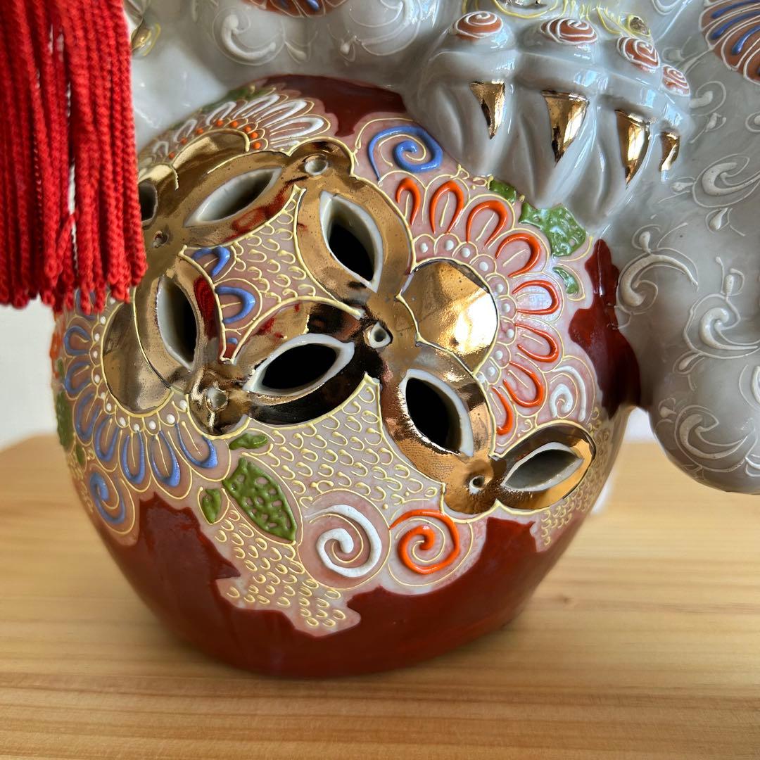 九谷焼　唐獅子　玉乗り獅子　剣獅子　魔除け　縁起物　高さ31cm