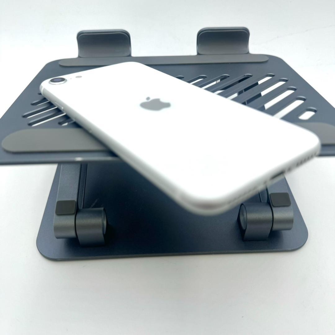 Apple iPhone SE2 A2296 64GB ホワイト SIMフリー