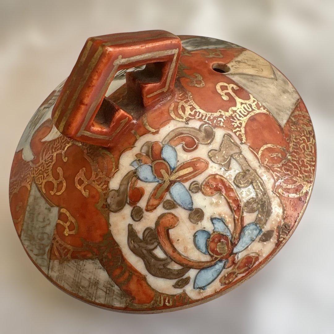 サービス出品　逸品　里帰り大ポット　九谷造　赤絵　綿密な図柄　古美術　名品