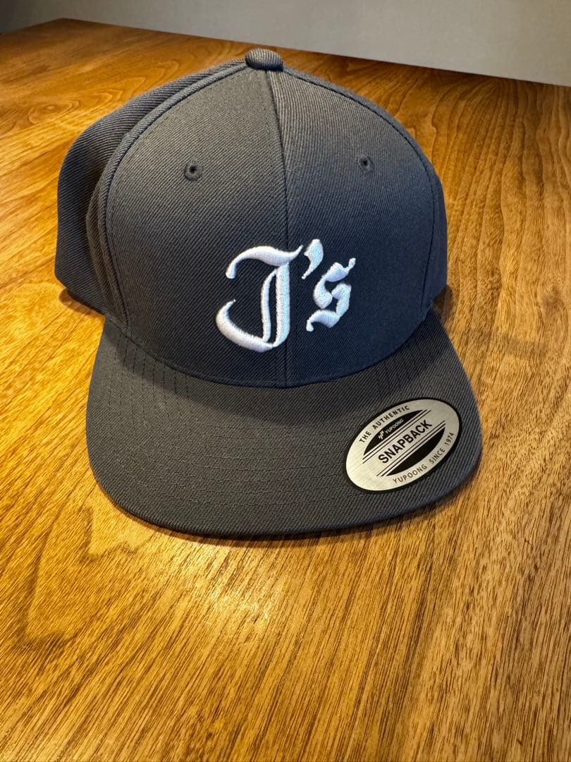 JSF x Manhattan Records スナップバックキャップ