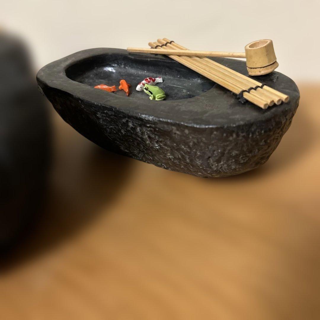 つくばい　水鉢　ミニチュア　カエル　鯉　亀　蟹　釣り人　ミニチュア