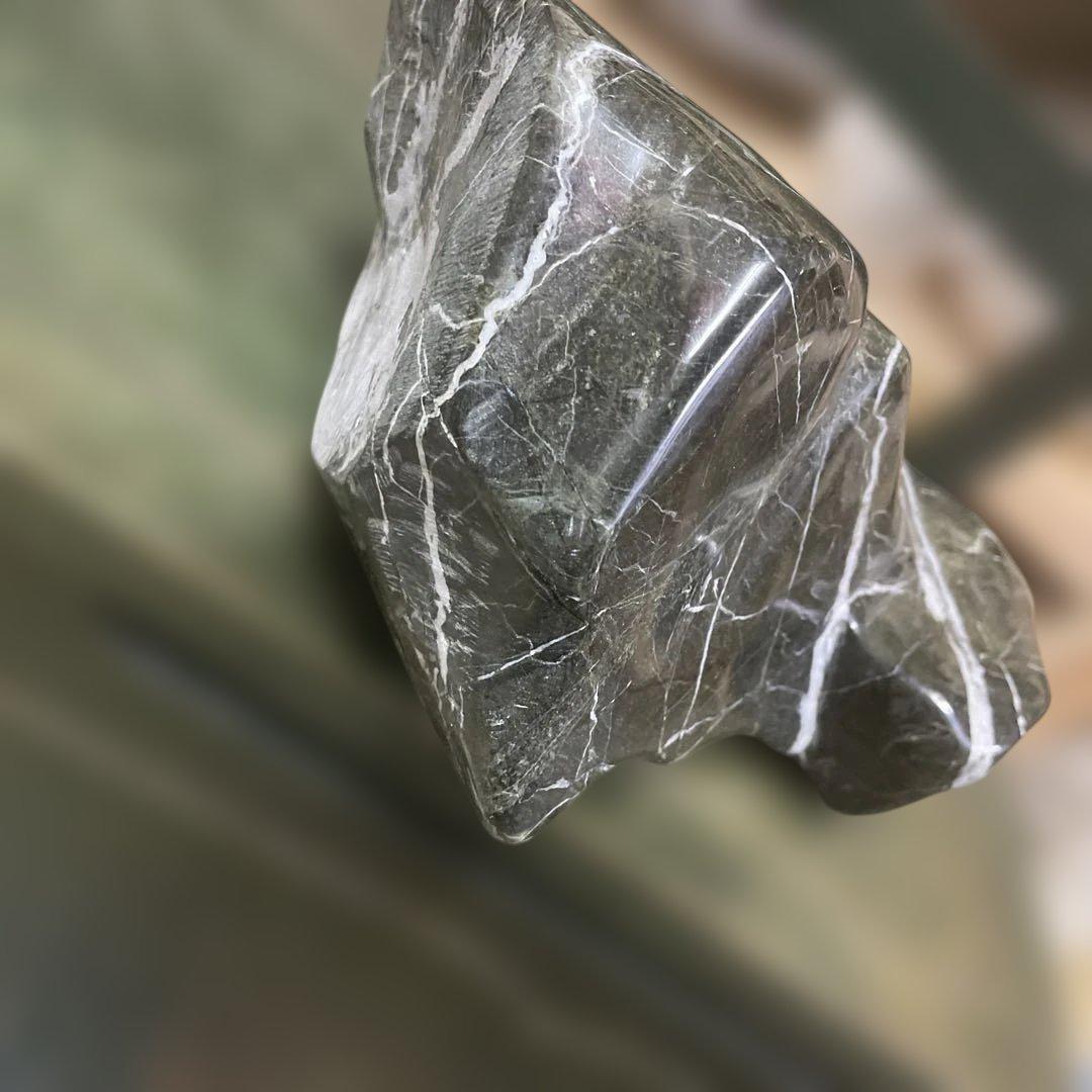 蛇紋石　蛇石　鑑賞石　ダークグリーン天然石 ガーデニング用装飾石　自宅保管品