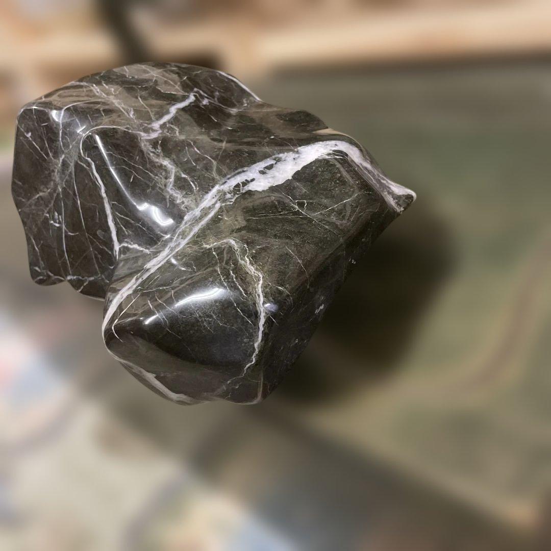 蛇紋石　蛇石　鑑賞石　ダークグリーン天然石 ガーデニング用装飾石　自宅保管品