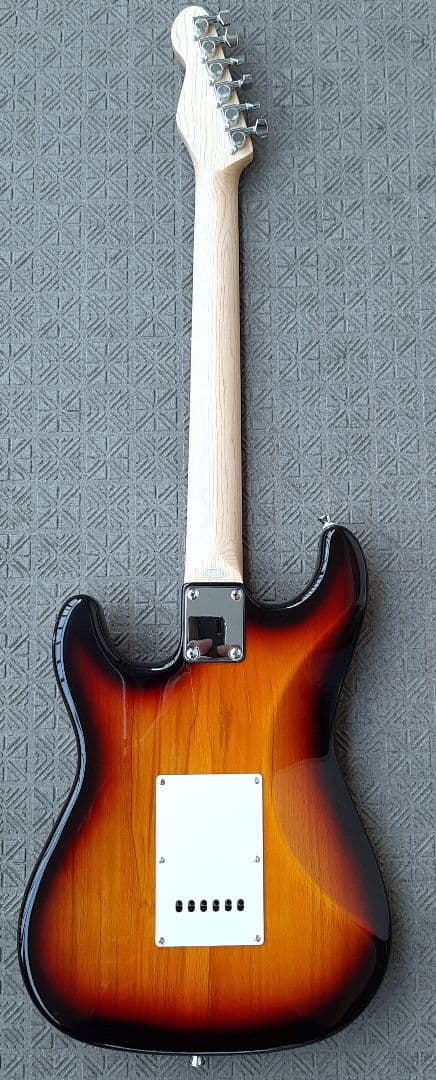 SELDER セルダー ストラトキャスター サンバースト エレキギター