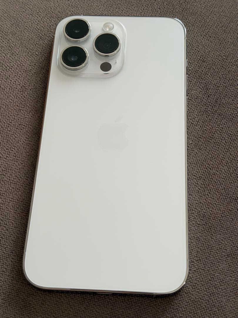 iPhone 14 pro max 本体