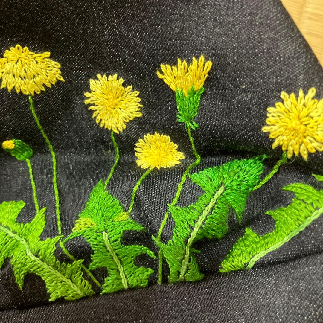 【未使用】ハンドメイドたんぽぽと野の花の刺繍かばん