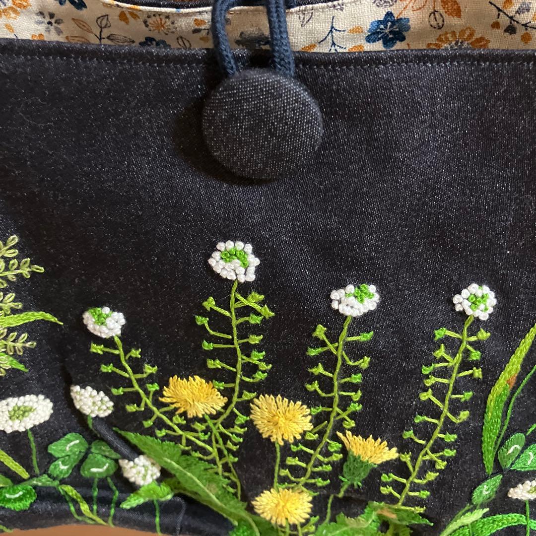 【未使用】ハンドメイドたんぽぽと野の花の刺繍かばん